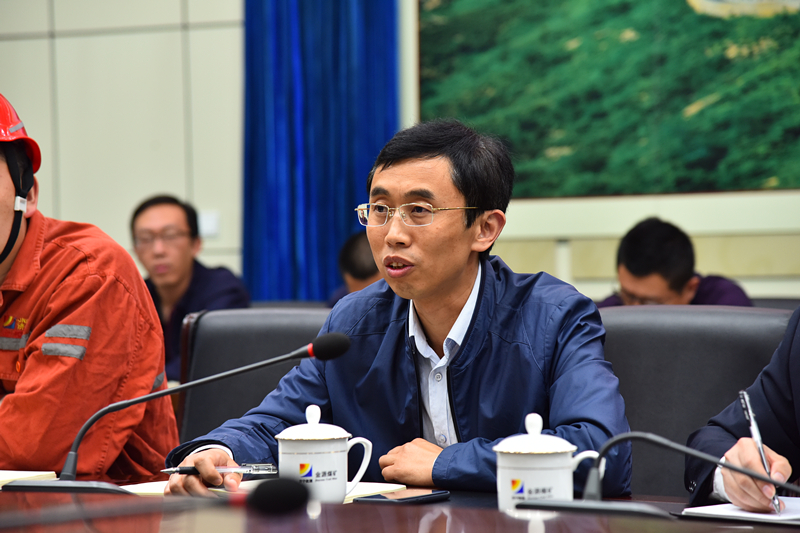 副矿长刘金伟对演练作出总结