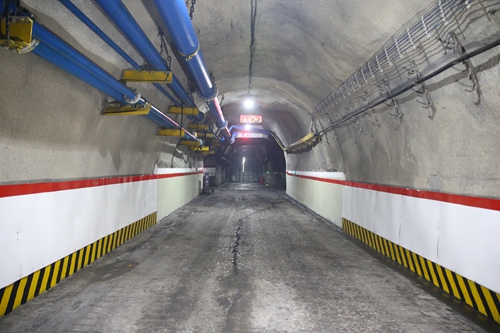 best365足球官网井下大巷整改后风貌